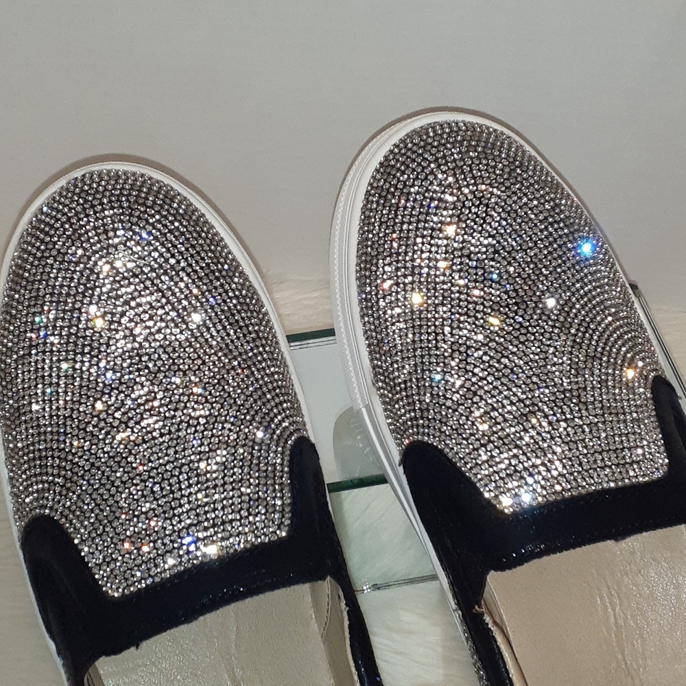 (NWOT) RHINESTONE CANVAS TENNIS SHOES - Picture 5 of 9